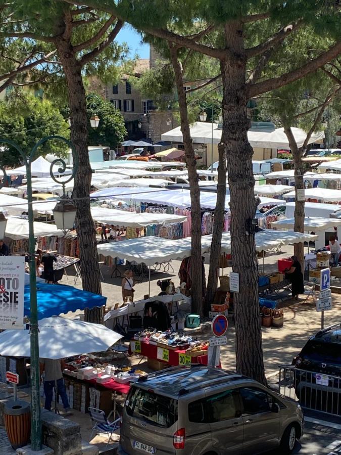 Charmant Appartement Au Coeur Du Village Tourrettes-sur-Loup Kültér fotó